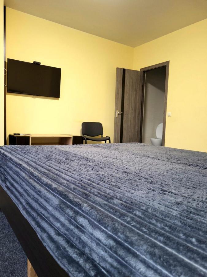 Hotel Амстердам Khmelʼnytsʼkyy Exterior foto